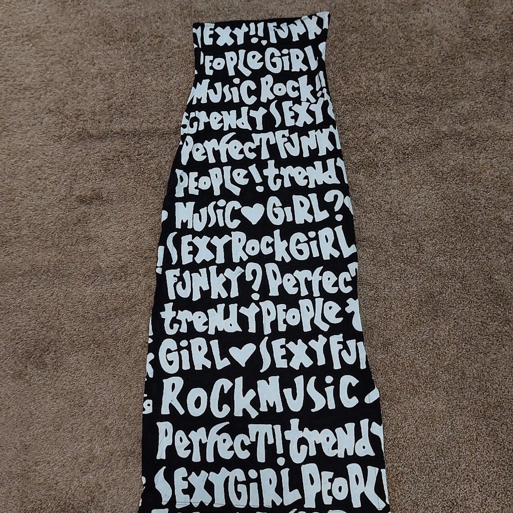 Designs by Naomi Wordsmith Body Con Dress